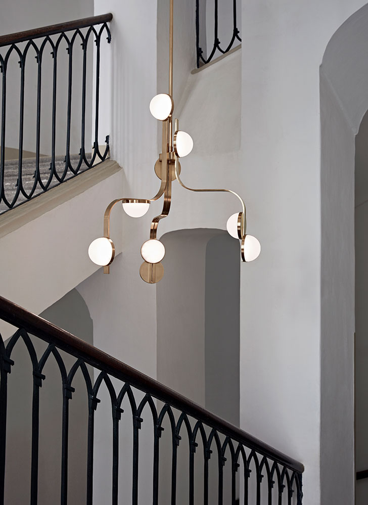 Chandelier 42721-9 in a Viennese stair hall